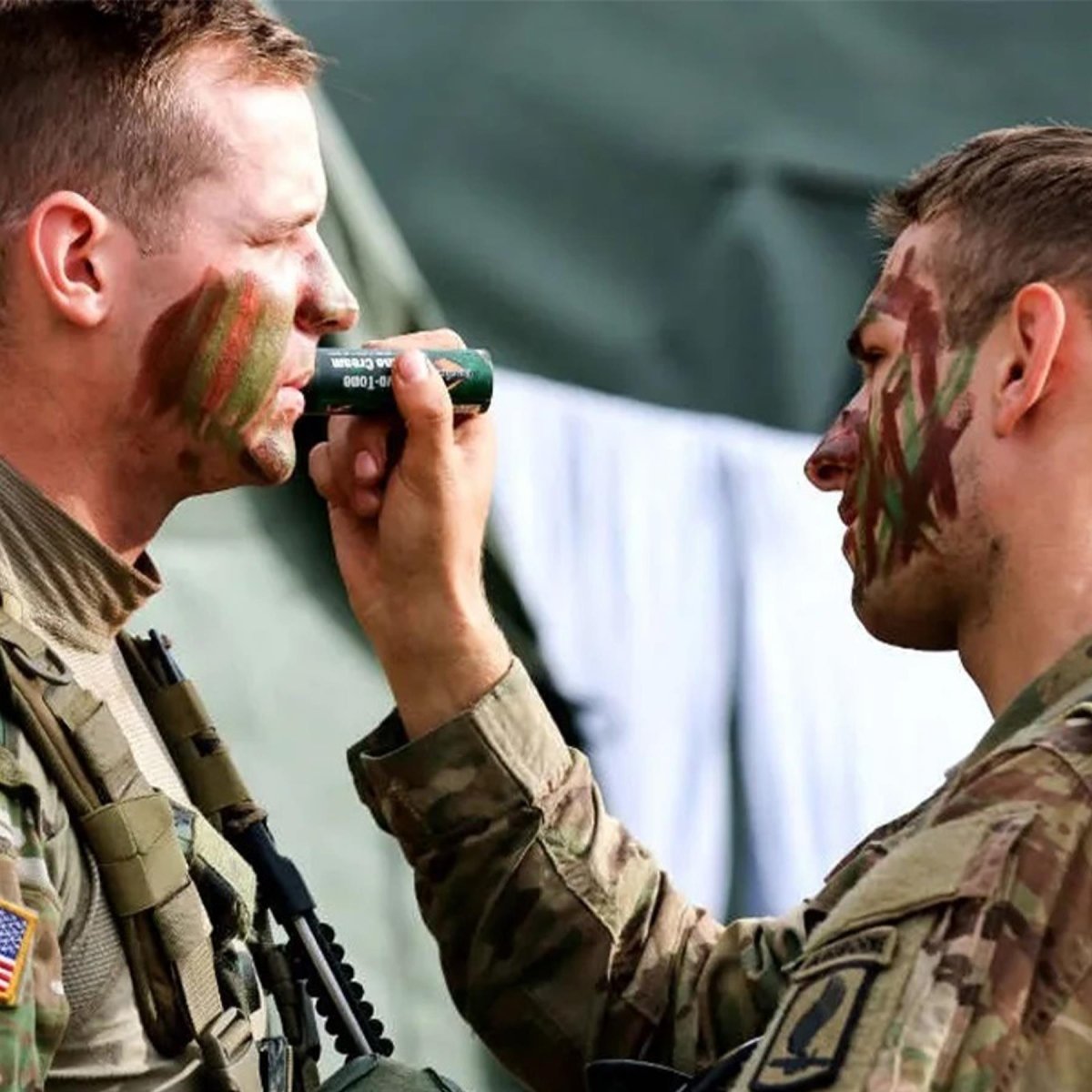 BCB Army Camouflage Cream Stick Makijaż twarzy taktyczne kamuflaż/zielony