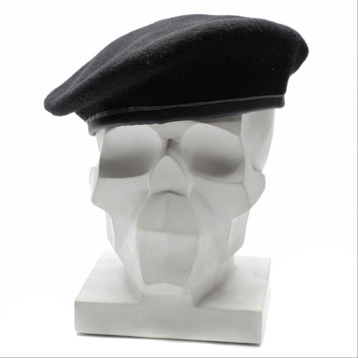 Oryginalny beret armii niemieckiej w kolorze czarnym. Czapka dowodzenia wojskowego, wełniana jakość. Nowość - GoMilitar