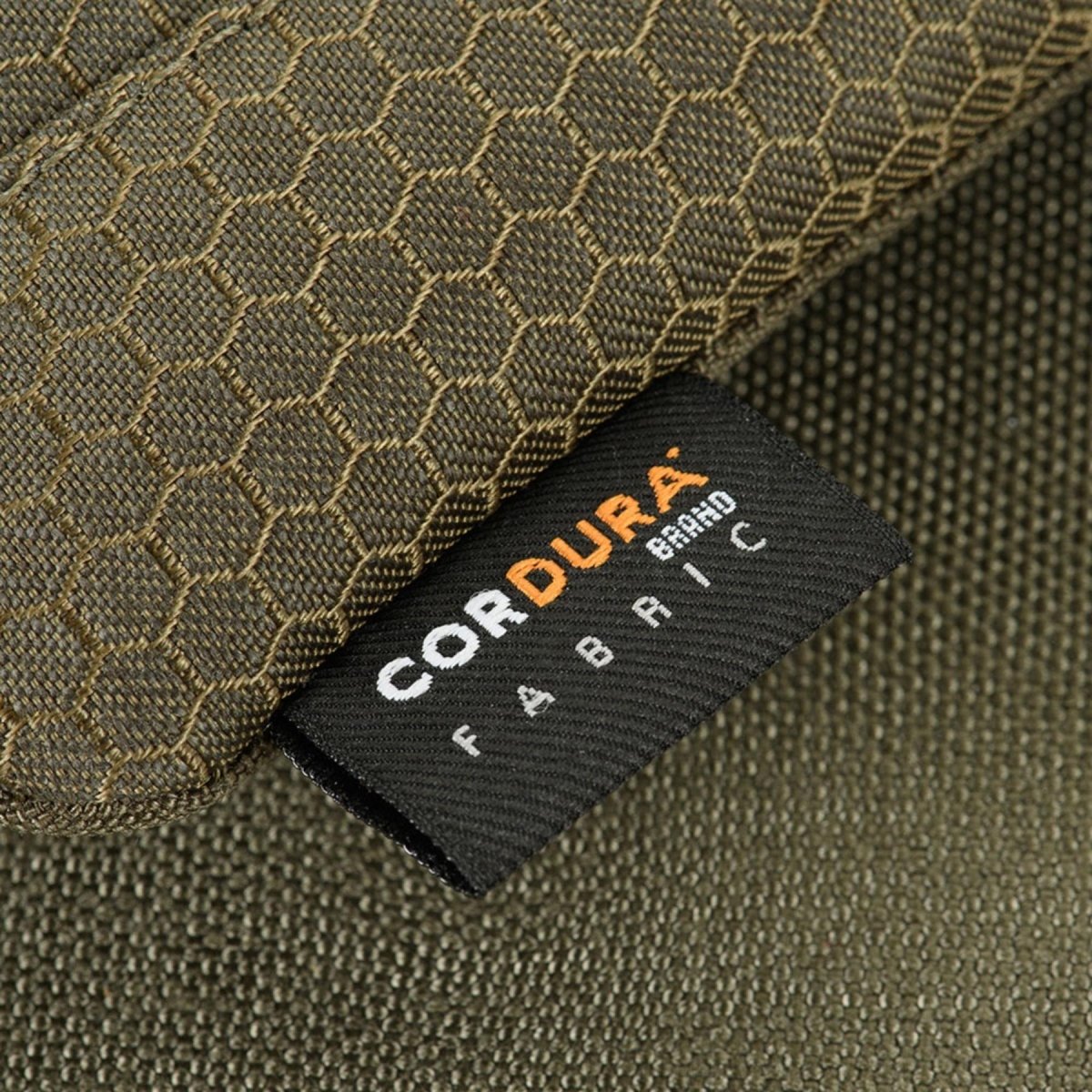 Etui na smartfon M-TAC Elite Medium Hex 1000D Cordurda z klamrą magnetyczną w kolorze oliwkowym