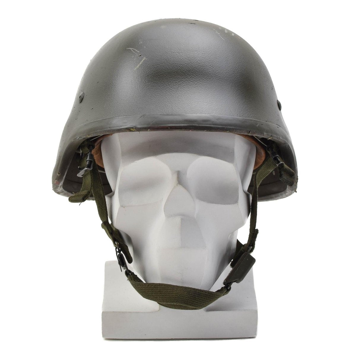 Oryginalny niemiecki wojskowy hełm bojowy M92 Kevlar Balistic Army Issue w kolorze oliwkowym