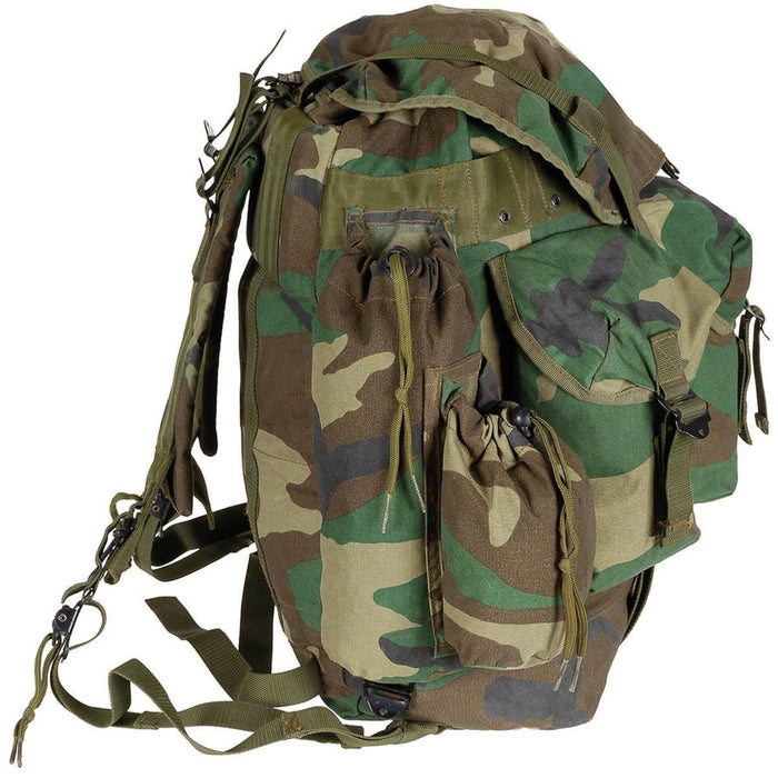 Oryginalny plecak armii tureckiej 40L z przednimi kieszeniami i kieszeniami z tkaniny Cordura Woodland Camo - GoMilitar