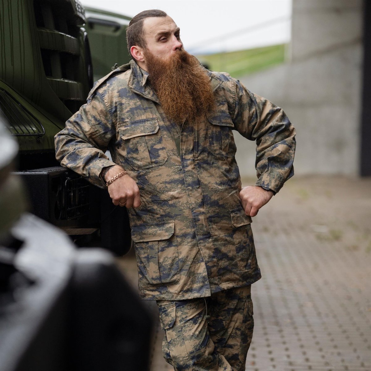 Oryginalna turecka parka wojskowa w cyfrowym kamuflażu z trwałą podszewką taktyczną ripstop